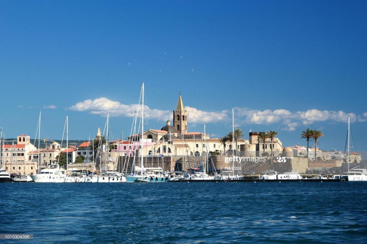 Amethyst Attic In Old Town By Sea Apartman Alghero Kültér fotó